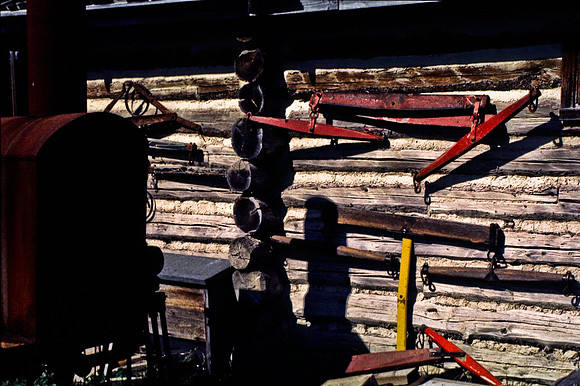 06839_B19_SL_COLOR_BANFF_TO_RADISSON_HOT_SPRINGS_TO_FORT STEEL_HWY93_95_BC_WS_97_12.jpg