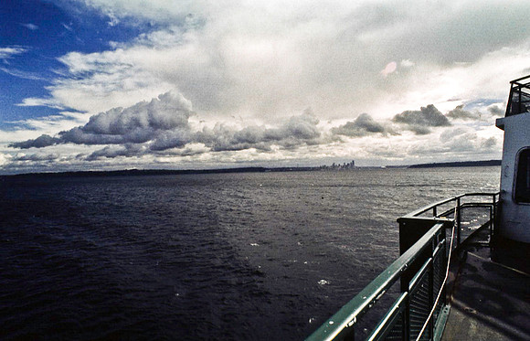 06805_B19_SL_COLOR_FROM_SEATTLE_TO_BANDRIGE_ISLAND_TO_POR_ANGELES_WS_97_04.jpg
