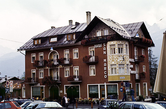 2539_SL_BOX_I_COLOR_AUSTRIA_12
