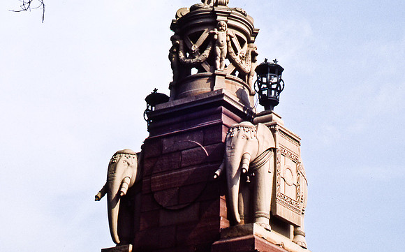 47299_SL_COLOR_INDIA_1987_19