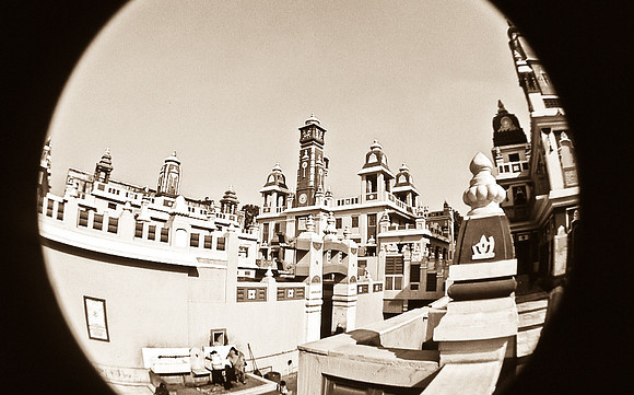 47304_SL_COLOR_INDIA_1987_3
