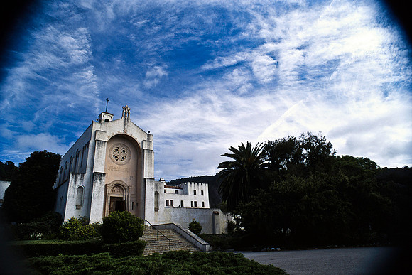 47936_B17_SL_COLOR_MINISTRY_ON_COAST_FROM_SANTA_BARBARA_SAN_SIMEON_CA_97_04.jpg