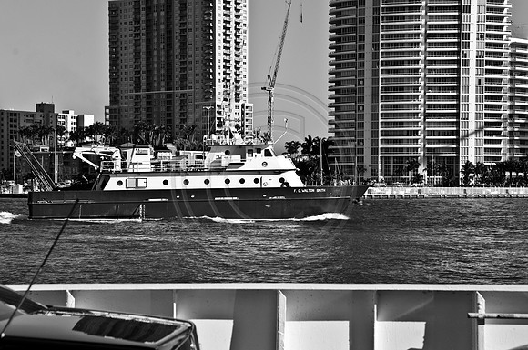 MDT33137_DG_DSC_MIDTOWN_BW_0656_BOOK_06