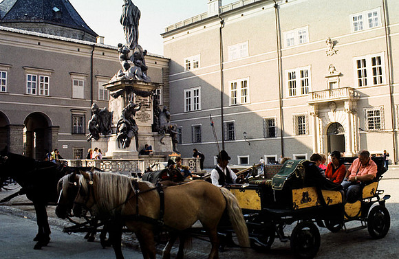 2542_SL_BOX_I_COLOR_AUSTRIA_2