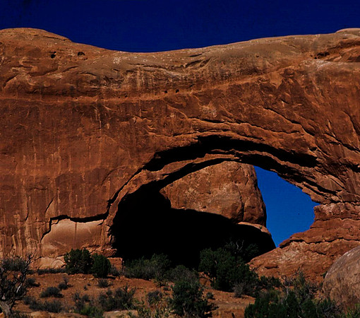 06775_B10_SL_COLOR_SL_COLOR_NORTH&SOUTH_WINDOWS_ARCHES_NAT_PARK_UT_97_1313.jpg