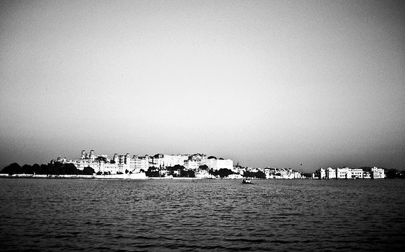 47272_SL_COLOR_INDIA_1987_4