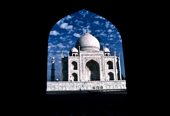 47277_SL_COLOR_INDIA_1987_10