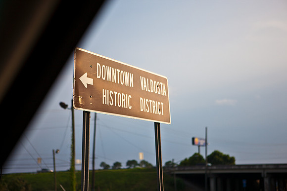 0014_DG_Valdosta_GA_USA_2009_5L8Y0206