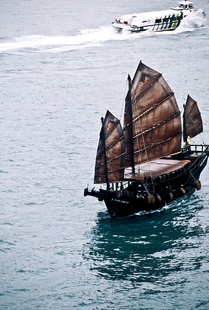 3865_SL_COLOR_AROUND_THE_WORLD_IN_8_MONTHS_APRIL_2000_4
