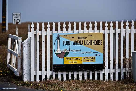 06583_ZV4N_3492_Point_Arena_CALIFORNIA_CA_USA