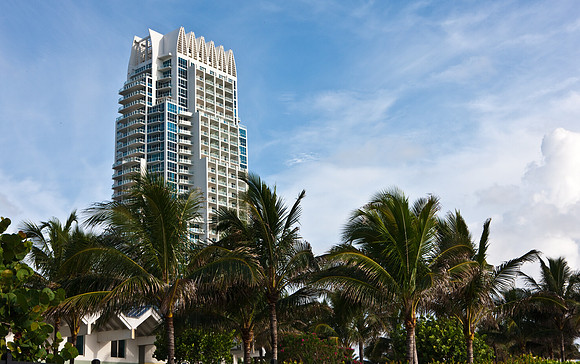 3807_DG_Miami_Beach_FL_5L8Y4810