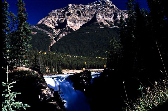 06828_B19_SL_COLOR_JASPER_NAT_PARK_ATHABASCA_FALLS_BC_WS_97_14.jpg