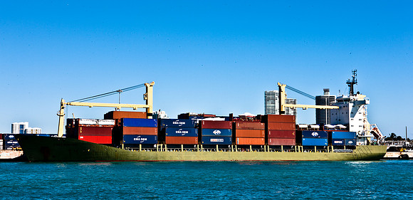 2905_DG_Miami_Port_Cranes_Cargo_Ship__FL_20090130_5L8Y0150