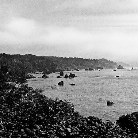 6044_FM_BW_TRINIDAD_LIGHTHOUSE_CA_05_2.jpg