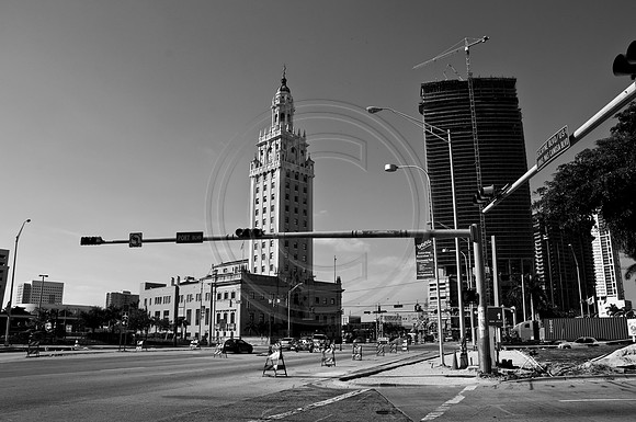 MDT33137_DG_DSC_MIDTOWN_BW_0918_BOOK_06