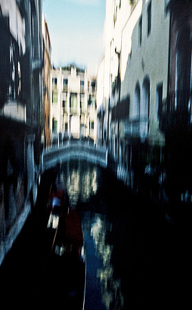 3821_SL_COLOR_AROUND_THE_WORLD_IN_8_MONTHS_APRIL_2000_11