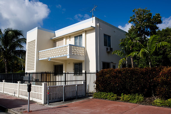 36146_DG_Color_USA_Miami_Beach_FL_Related_Group_South_of_FifthZV4N3353