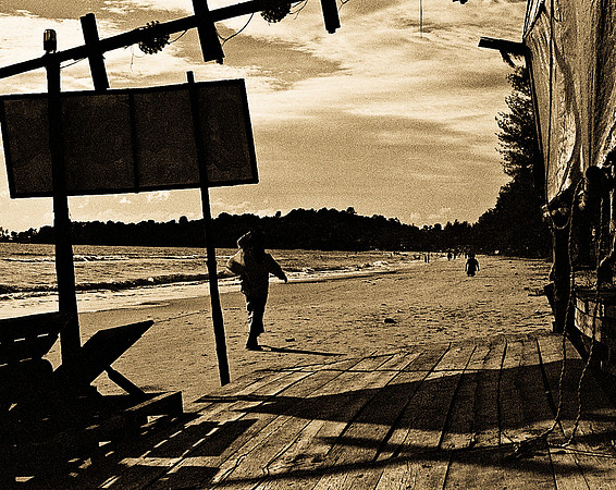 62445_2008_FM_Color_Cambodia_007-2