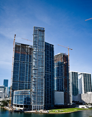 85465_FL_DG_ZV4N4179