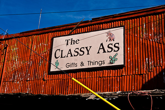 06648_DG_COLOR_OATMAN_ARIZONA_AZ_USA_2007_ZV4N_2039