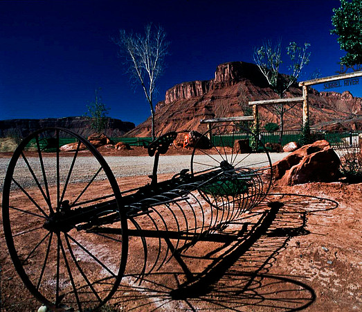 06766_B10_SL_COLOR_COLORADO_TO_CISCO_MOAB_HWY128_C0_97_1717.jpg