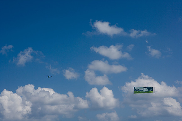 36153_DG_Color_USA_South_Beach_FL_Related_GroupZV4N2903