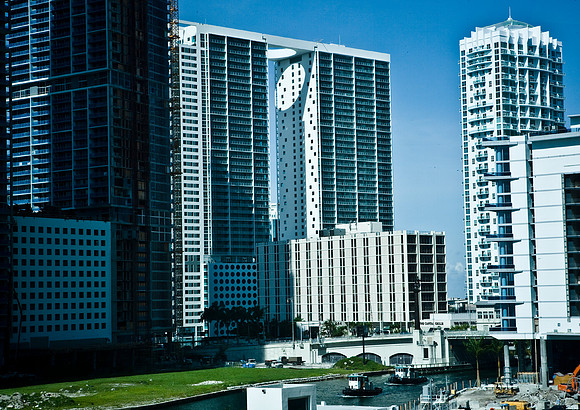 85465_FL_DG_ZV4N4273