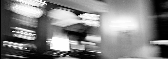 7675_B1_FM_BW_LIGHT_IN_MOTION_FL_20.tif