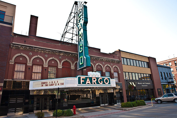 0017_DG_Fargo_North_Dakota_5L8Y3939