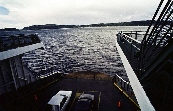 06805_B19_SL_COLOR_FROM_SEATTLE_TO_BANDRIGE_ISLAND_TO_POR_ANGELES_WS_97_03.jpg