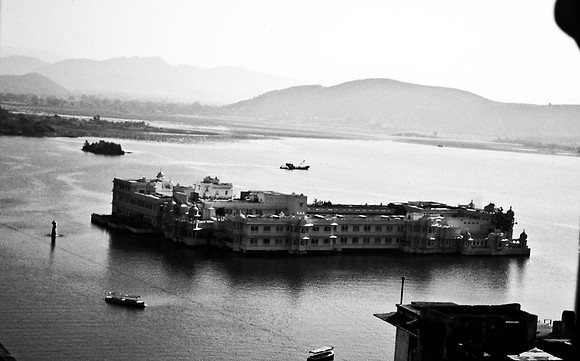 47272_SL_COLOR_INDIA_1987_1