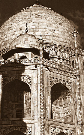 47286_SL_COLOR_INDIA_1987_13