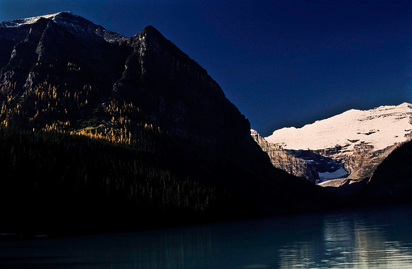 06820_B19_SL_COLOR_BANFF_NAT_PARK_LAKE_LOUIS_WS_97_12.jpg