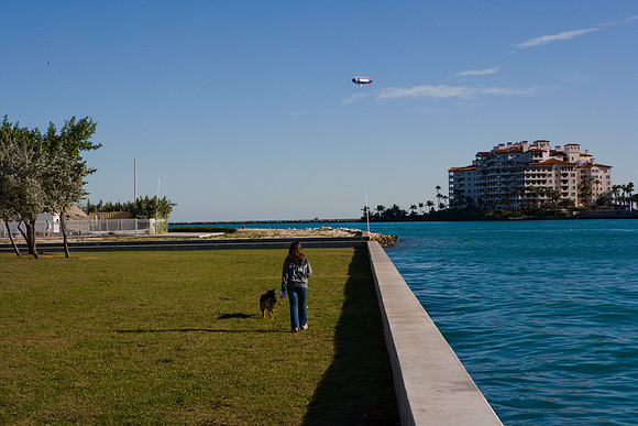 36136_DG_Color_USA_Miami_Beach_FL_Related_GroupZV4N0499