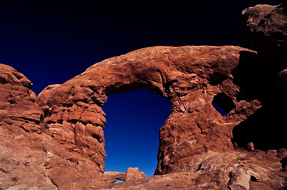 06776_B10_SL_COLOR_SL_COLOR_NORTH&SOUTH_WINDOWS_ARCHES NAT_PARK_UT_97_0808.jpg