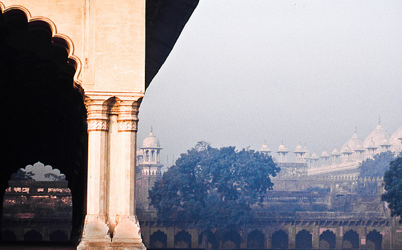 47268_SL_COLOR_INDIA_1987_14