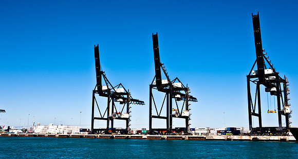 2905_DG_Miami_Port_Cranes_Cargo_Ship__FL_20090130_5L8Y0193