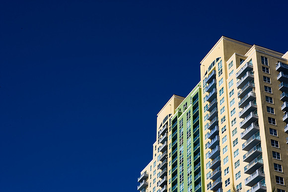 36136_DG_Color_USA_Miami_Beach_FL_Related_GroupZV4N0465