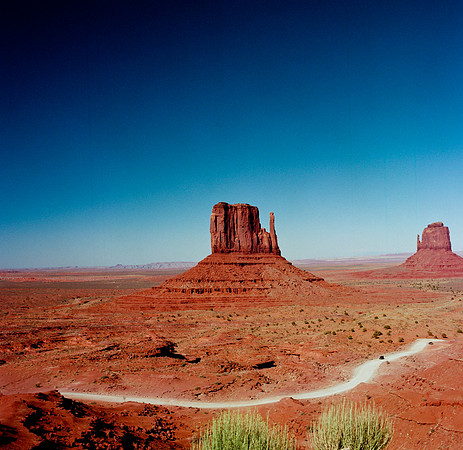 2284_FM_COLOR_AZ_02_10.jpg
