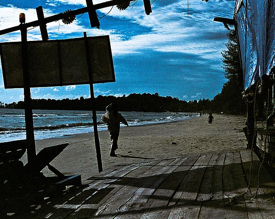 62445_2008_FM_Color_Cambodia_007