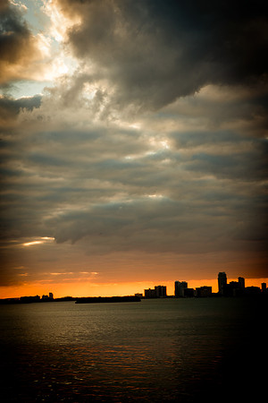 0041_DG_Miami_Sky_line_Florida_USA_20095L8Y1694
