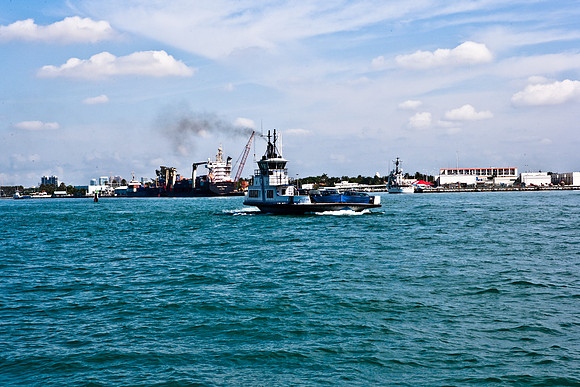 85473_ZV4N1879_Fisher_Island_4_2007
