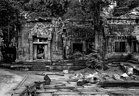 62456_2008_FM_BW_Temples_SlemReap_Cambodia_015