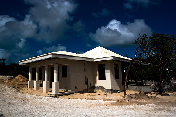 36168_DG_Color_USA_Harbour_Island_Bahamas_Related_GroupZV4N2147