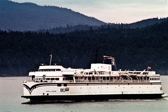 2547_SL_BOX_I_COLOR_OVKA_VICTORIA_CANADA_12
