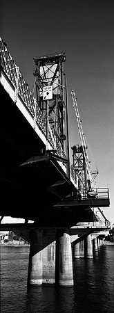 6048_FM_BW_XPAND_CA_05_4.jpg