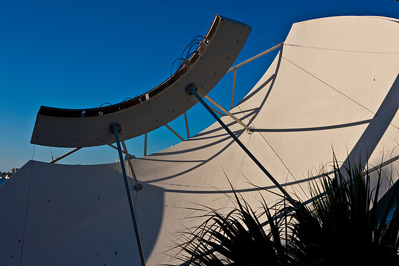 3010_DG_Fisher_Island_TV_Antena_20090503_Miami_FL_5L8Y7273
