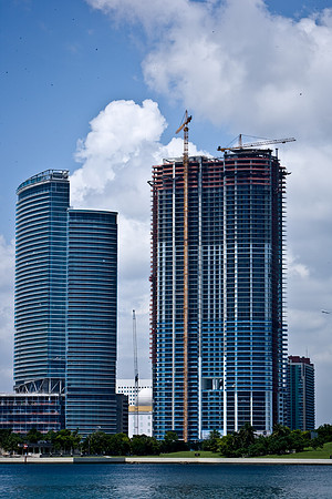 84697_Miami_Skyline_FL_DG_ZV4N6502