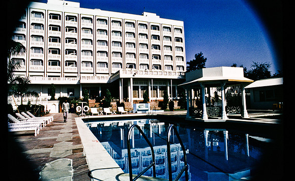 47281_SL_COLOR_INDIA_1987_8