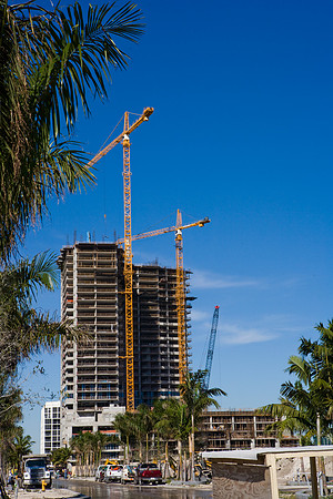 36136_DG_Color_USA_Miami_Beach_FL_Related_GroupZV4N0431